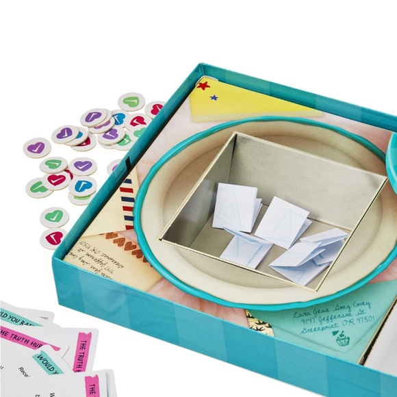 Netflix To All The Boys I've Loved Before Board Game - Picture 3 of 5